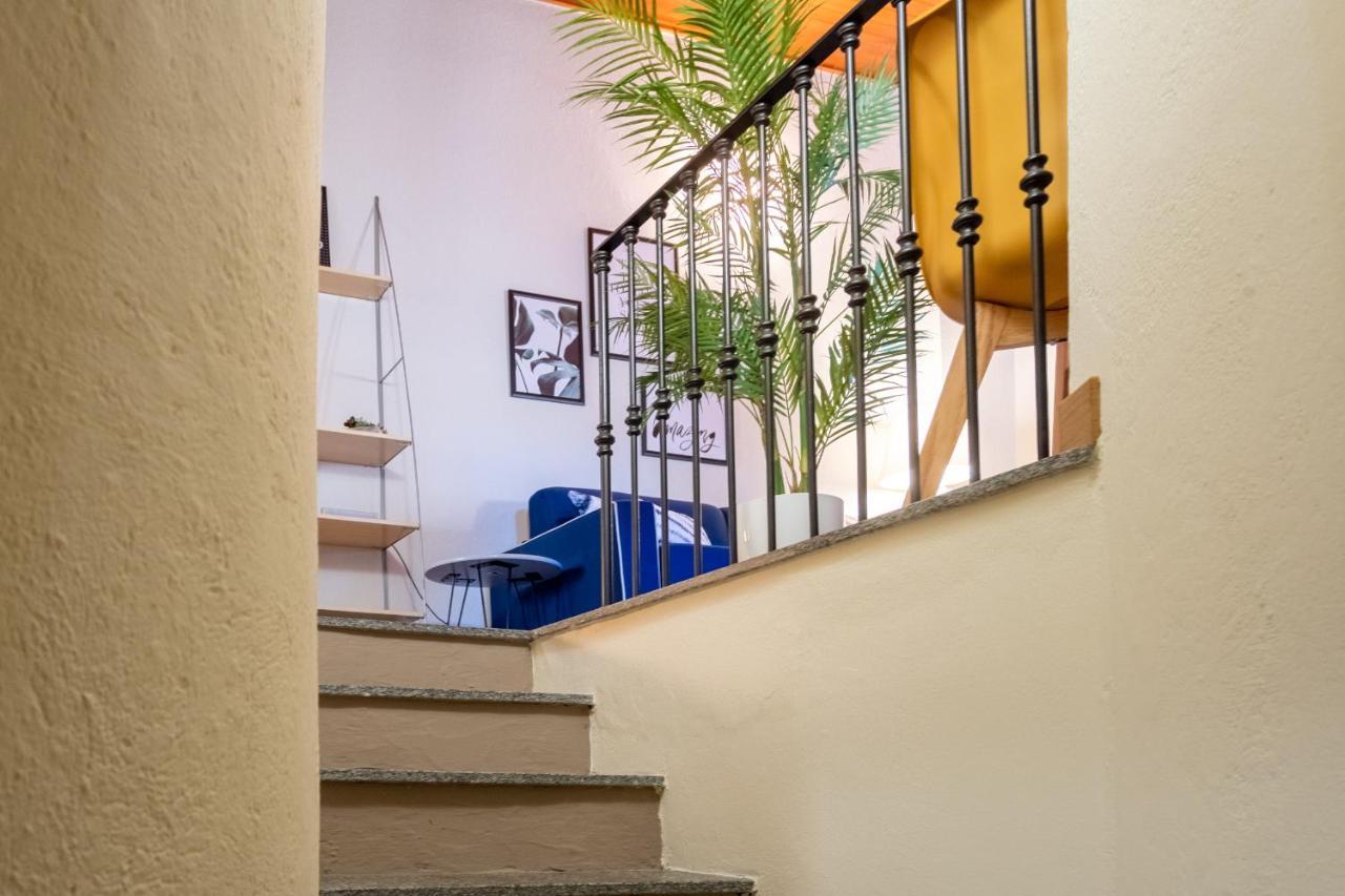 Blue Attic - Historical Como City Center By Rent All Como Buitenkant foto