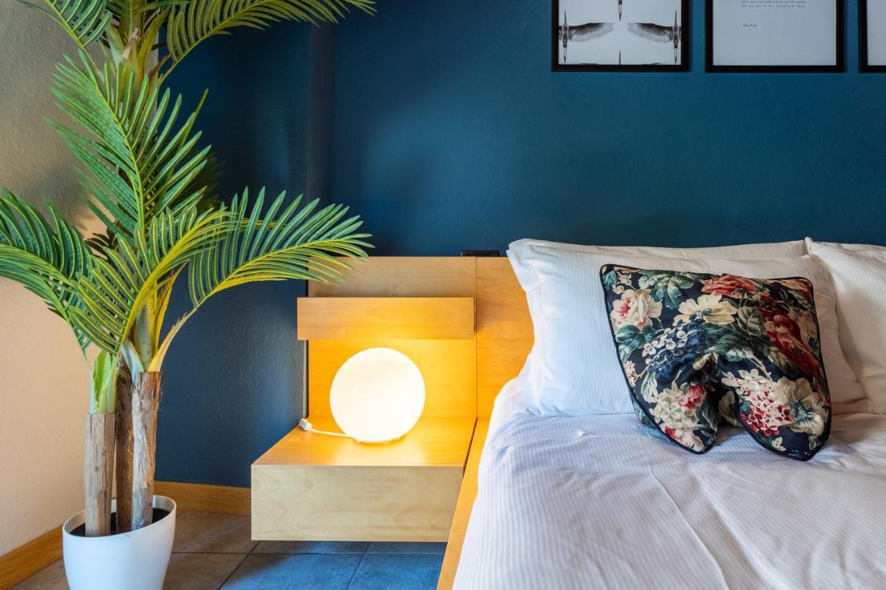 Blue Attic - Historical Como City Center By Rent All Como Buitenkant foto